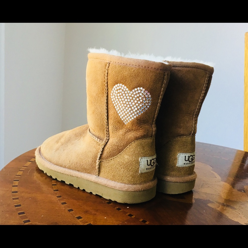 Ugg boot, girls size 12